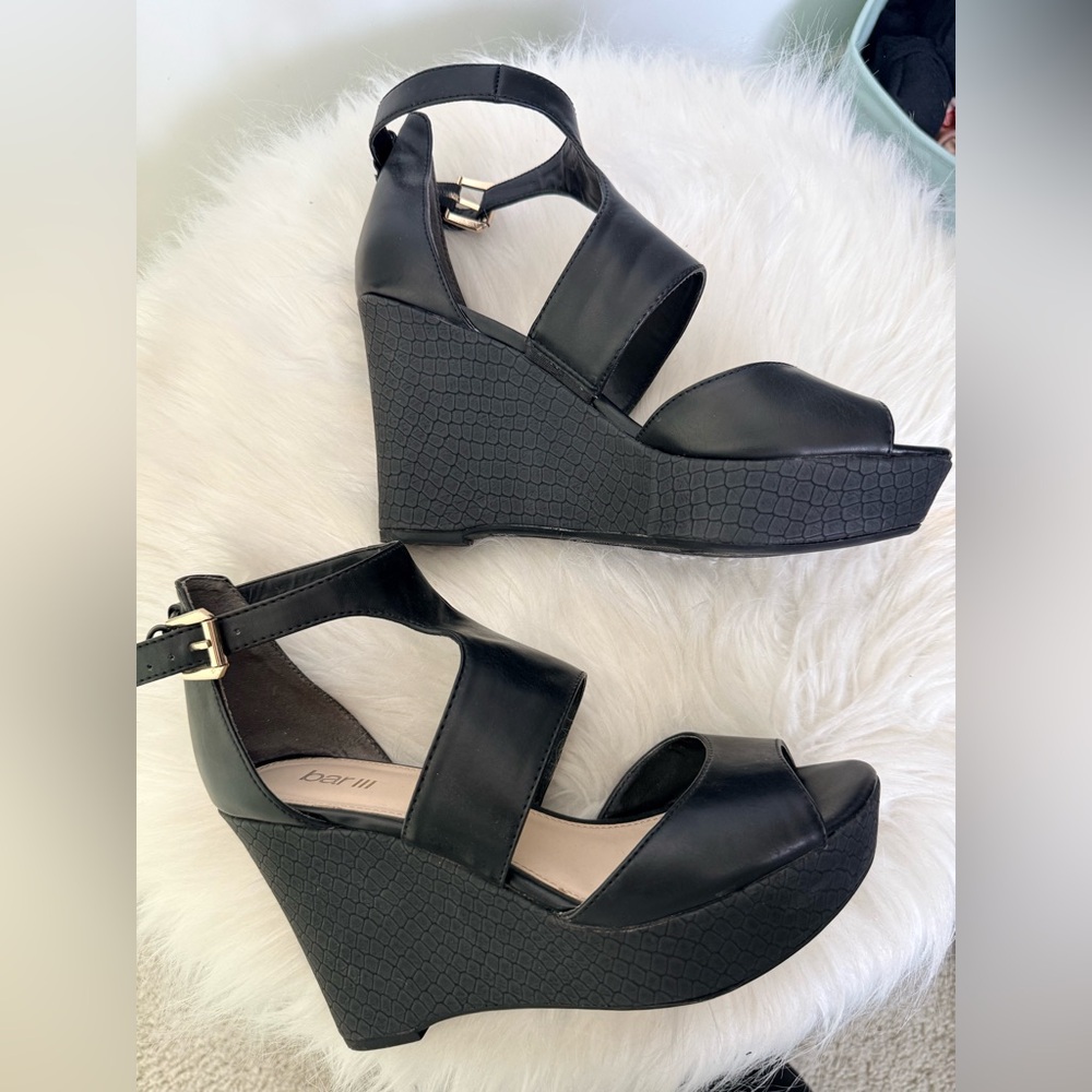 Black Bar III wedges